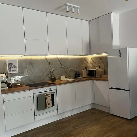 Leaf Prywatne Miejsce Parkingowe Apartman