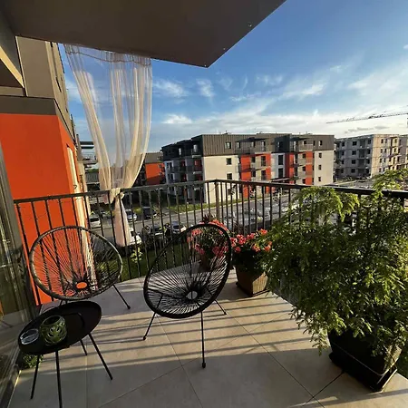 Leaf Prywatne Miejsce Parkingowe Apartman *