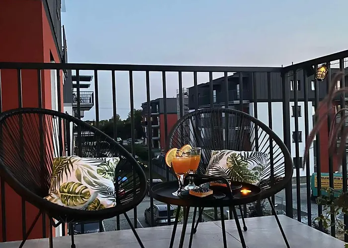 Апартаменты Leaf Prywatne Miejsce Parkingowe Лодзь