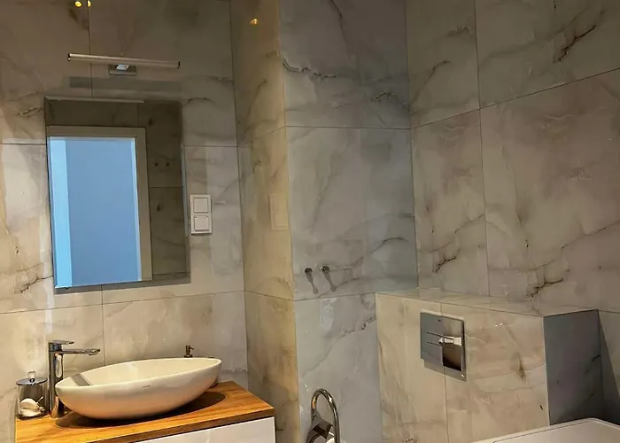 Leaf Prywatne Miejsce Parkingowe *