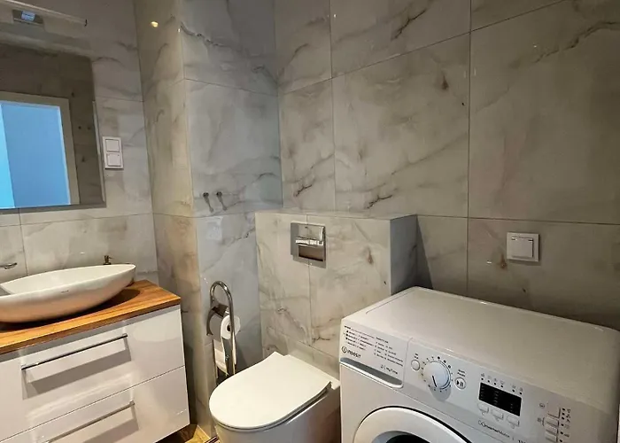 Leaf Prywatne Miejsce Parkingowe Апартаменты *